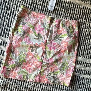 J.Jill Size 6 beige pink and green floral print skirt NWT